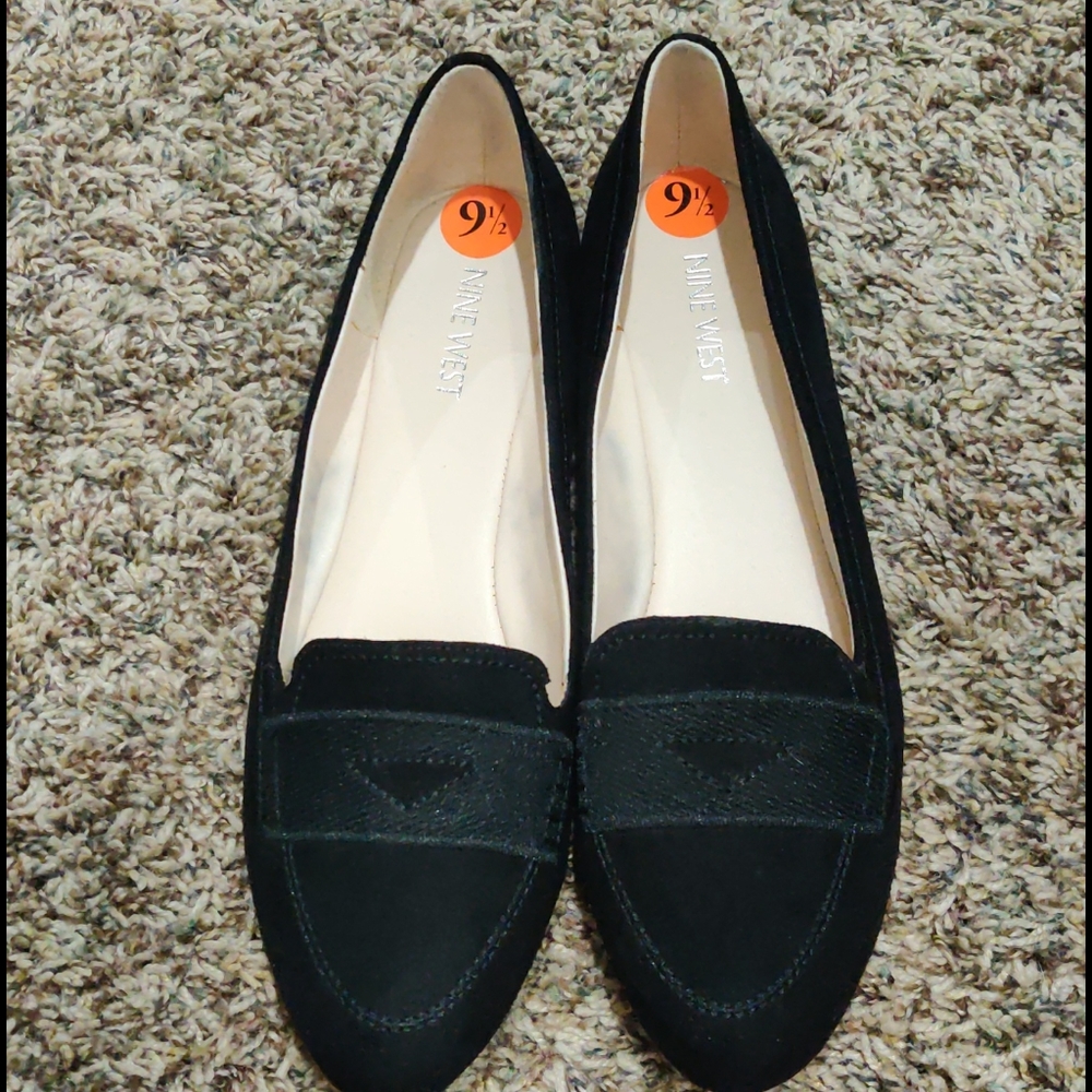 🖤 Brand New Nine West Black Flats 🖤